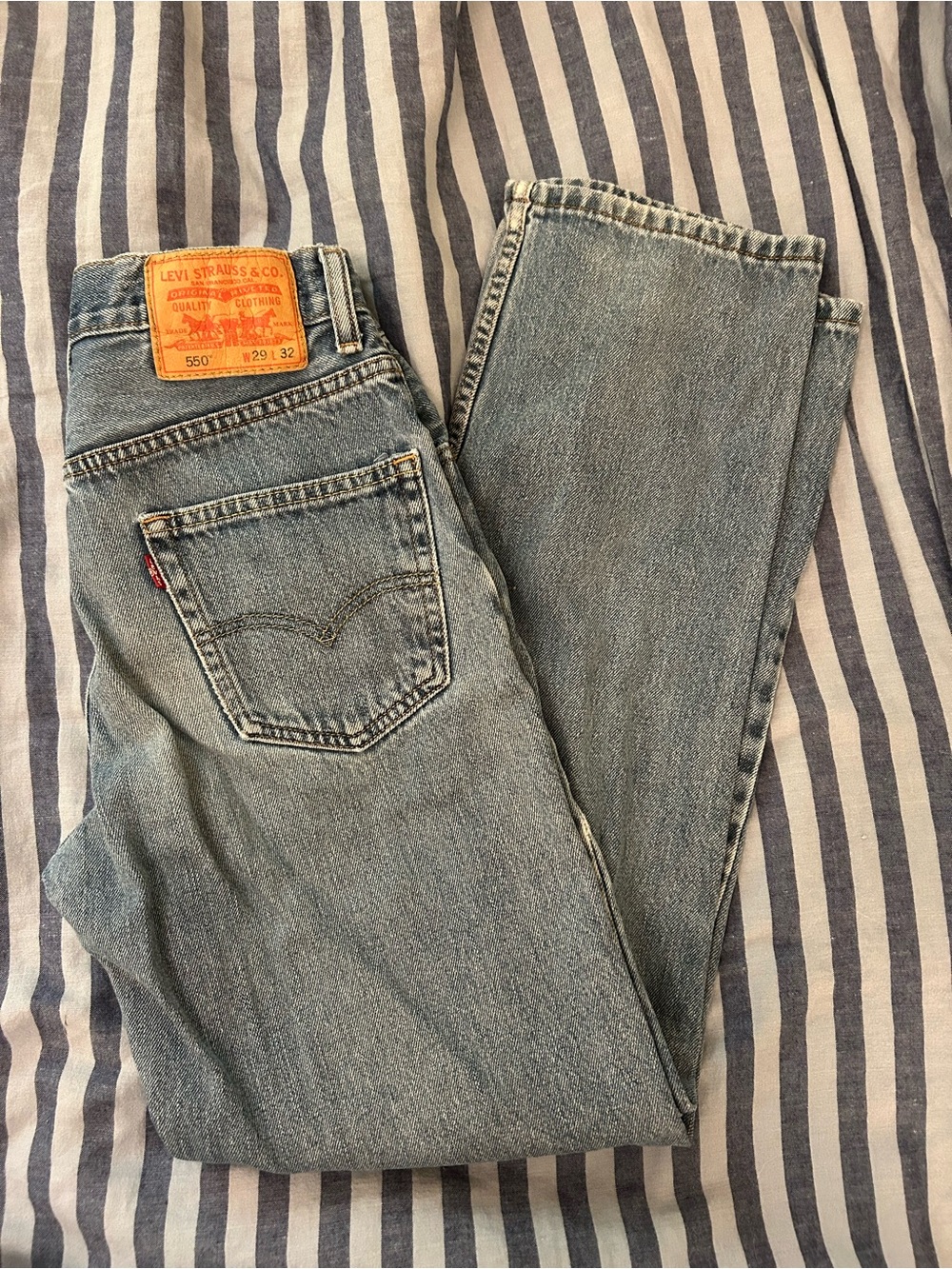 Levi's Relaxed Fit Women’s Jeans in Faded Blue Denim